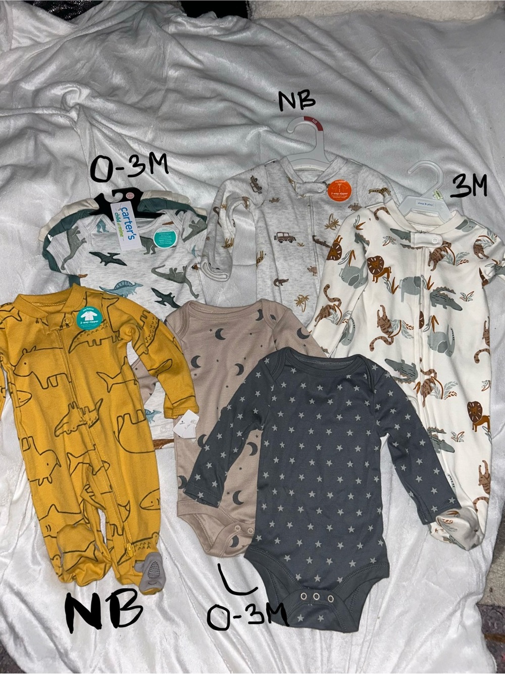 Nb, & 0-3 baby clothing lot